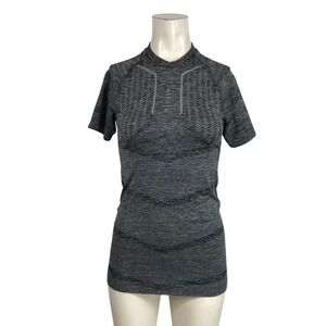 KIPSTA - MEN'S SMALL - GRAY SHORT SLEEVE STRETCH DECATHLON TOP SHIRT